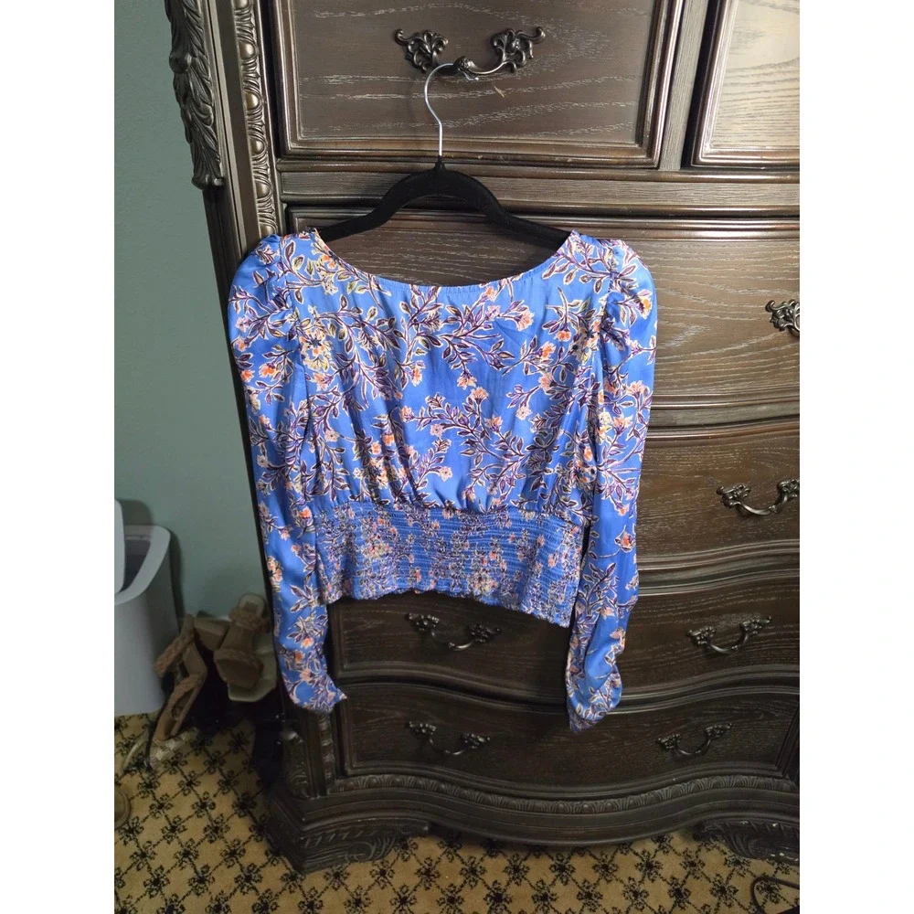 Free People Blue Floral Smocked Waist Long Sleeve Crop Top Blouse Medium